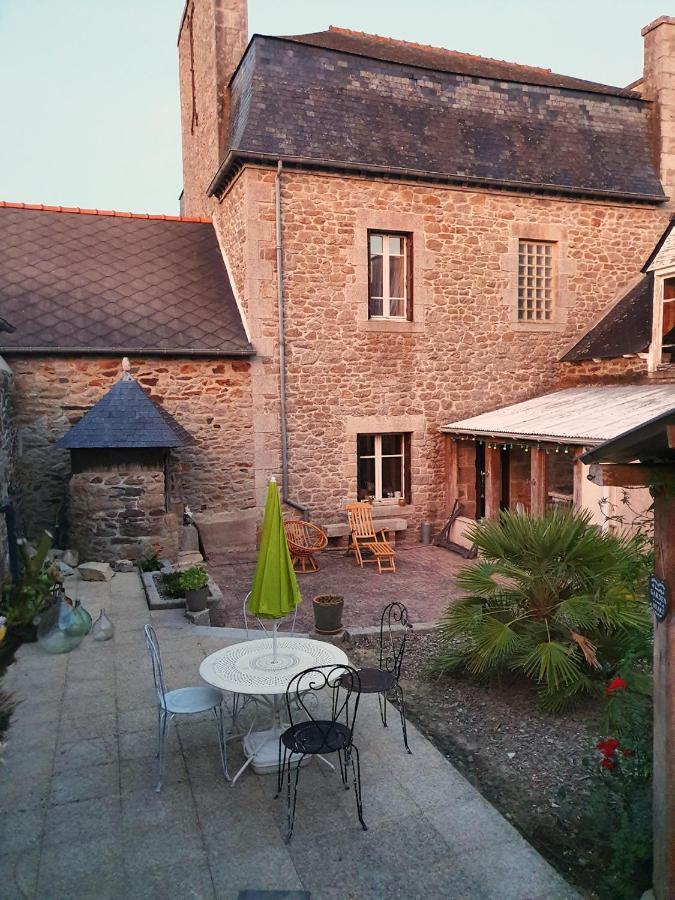 Les Forges Du Lou Daire Jugon-les-Lacs Dış mekan fotoğraf
