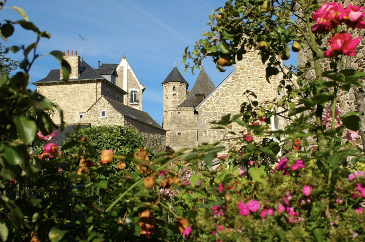 Les Forges Du Lou Daire Jugon-les-Lacs Dış mekan fotoğraf